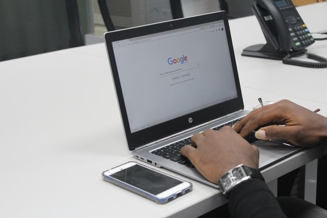 Search Ads vs. Display Ads: What’s the Difference and When Should You Use Each?